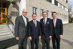 v.l.: Gerhard Rüsch (Wirtschaftsstadtrat Graz), Hu Aimin (General Manager CETC), Christian Buchmann (Wirtschaftslandesrat), Wan Jie Chen (Geschäftsführer Sinoplex Handels- u. BeratungsgesmbH).