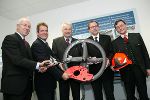 v.l: Peter Perkonigg (SFG), BM Heinz Moser (Immorent), Matthias Konrad (Bgm. Leoben), LR Christian Buchmann, Rektor Wolfhart Wegscheider (MUL); (Foto: Freisinger)