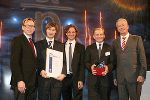 v.l.: Wirtschaftslandesrat Dr. Christian Buchmann, die Geschäftsführer der Tyromotion GmbH Dr. Alexander Kollreider und DI David Ram, Binder+Co-Chef DI Dr. Karl Grabner und Wirtschaftsminister Dr. Reinhold Mitterlehner © SFG