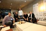 v.l.: Alexander Szadeczky (Vorstandsvorsitzender designforum Wien), Danny Venlet (Designer), Wolfgang Pichler (Viteo GF & Designer), Eberhard Schrempf (Geschäftsführer CIS), Christian Buchmann (Landesrat für Wirtschaft und Innovation) © Creative Industries Styria