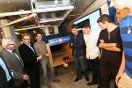 Schüler der HTL Bulme Graz Gösting gemeinsam mit Landesrat Dr. Christian Buchmann zu Gast im Kompetenzzentrum "Virtual Vehicle". © Frankl Schüler der HTL Bulme Graz Gösting gemeinsam mit Landesrat Dr. Christian Buchmann zu Gast im Kompetenzzentrum "Virtual Vehicle".