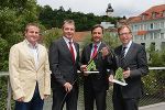 Ferdinand Katzbauer (Tischlerei Katzbauer), Marcus Grausam (A1 Technikvorstand), Siegfried Nagl (Bürgermeister Graz), Christian Buchmann (Landesrat für Wirtschaft, Europa und Kultur Steiermark). © Fritz Jamnig Ferdinand Katzbauer (Tischlerei Katzbauer), Marcus Grausam (A1 Technikvorstand), Siegfried Nagl (Bürgermeister Graz), Christian Buchmann (Landesrat für Wirtschaft, Europa und Kultur Steiermark).