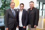 v.l.: Christian Buchmann (Wirtschaftslandesrat), Thomas Weber (Regisseur), Eberhard Schrempf (Geschäftsführer der Creative Industries Styria) © ORF/Schöttl v.l.: Christian Buchmann (Wirtschaftslandesrat), Thomas Weber (Regisseur), Eberhard Schrempf (Geschäftsführer der Creative Industries Styria)