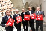 v.l.: Ing. Josef Herk (Präsident der Wirtschaftskammer Steiermark), Dr. Ernst Rath (Leiter Geschäftsfeld Kommerz Steiermärkische Sparkasse), Dr. Christian Buchmann (Landesrat für Wirtschaft, Europa und Kultur), Univ. Doz. DI Dr. Gerhard Rüsch (Grazer Stadtrat für Wirtschaft und Finanzen), Dr. Burghard Kaltenbeck (Geschäftsführer der Steirischen Wirtschaftsförderung SFG). © Frankl v.l.: Ing. Josef Herk (Präsident der Wirtschaftskammer Steiermark), Dr. Ernst Rath (Leiter Geschäftsfeld Kommerz Steiermärkische Sparkasse), Dr. Christian Buchmann (Landesrat für Wirtschaft, Europa und Kultur), Univ. Doz. DI Dr. Gerhard Rüsch (Grazer Stadtrat für Wirtschaft und Finanzen), Dr. Burghard Kaltenbeck (Geschäftsführer der Steirischen Wirtschaftsförderung SFG).
