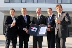 v.l.n.r.: Ing. Christian Amon (M&R), LR Dr. Christian Buchmann, Ing. Herbert Ritter (GF M&R), Dr. Thomas Klein (GF RCPE), Univ.-Prof. Dr. Johannes Khinast (GF RCPE) © manggei v.l.n.r.: Ing. Christian Amon (M&R), LR Dr. Christian Buchmann, Ing. Herbert Ritter (GF M&R), Dr. Thomas Klein (GF RCPE), Univ.-Prof. Dr. Johannes Khinast (GF RCPE)