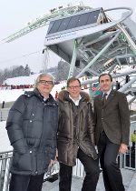 v.l.: Dr. Wolfgang Eder (voestalpine-CEO), Dr. Christian Buchmann (Landesrat für Wirtschaft, Europa und Kultur), DI Franz Lückler (Geschäftsführer des Steirischen Autoclusters). © voestalpine/GEPA