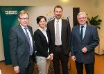 v.l.: Wirtschaftslandesrat Christian Buchmann mit dem Führungsteam der Steirischen Wirtschaftsförderung: Gerlinde Siml (Prokuristin für Förderungen und Finanzierungen), Gerd Holzschlag (Prokurist für Wirtschaftsentwicklung und Bewusstseinsbildung) und Burghard Kaltenbeck (Geschäftsführer) © SFG/Frankl