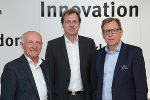 v.l.: Prof. Dr. Josef Affenzeller (Direktor für Forschungskoordination AVL List GmbH/Vorsitzender der Gesellschafterversammlung des ACstyria), DI Wolfgang Vlasaty, Wirtschaftslandesrat Dr. Christian Buchmann.
